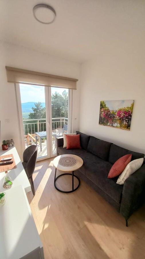 Cozy Apartments With Pool And Splendid Seaview Kavač Eksteriør bilde