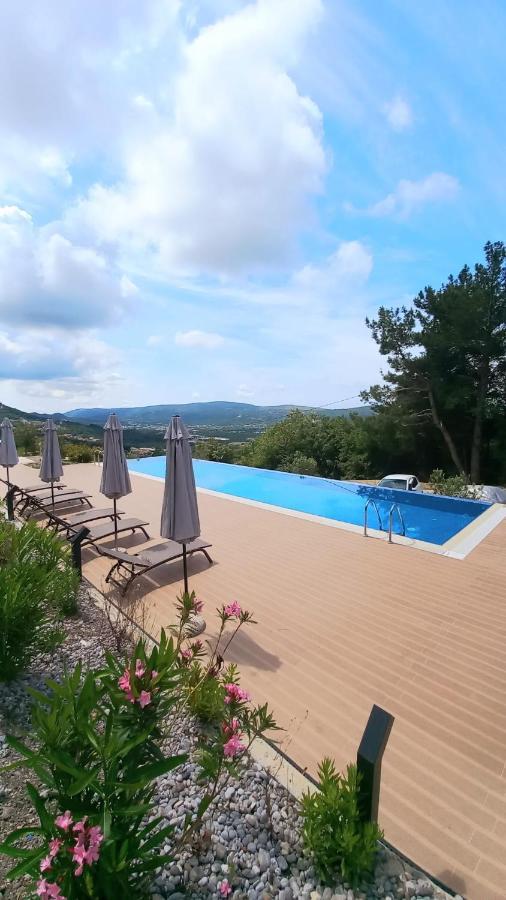 Cozy Apartments With Pool And Splendid Seaview Kavač Eksteriør bilde